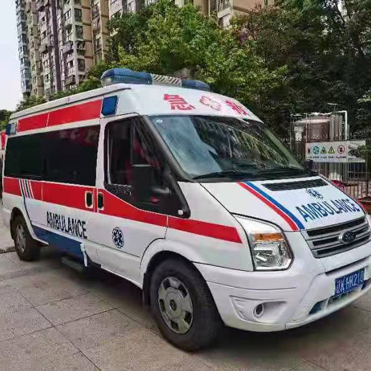 阿巴嘎长途救护车护送病人返乡